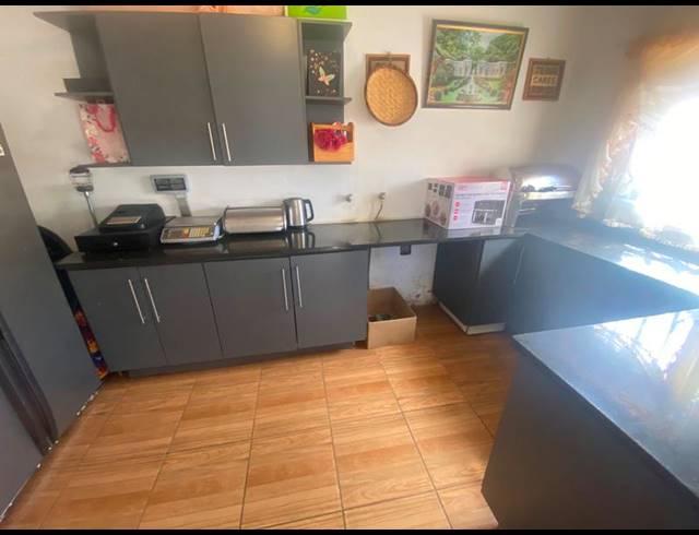 4 BEDROOM HOUSE FOR SALE IN AERORAND